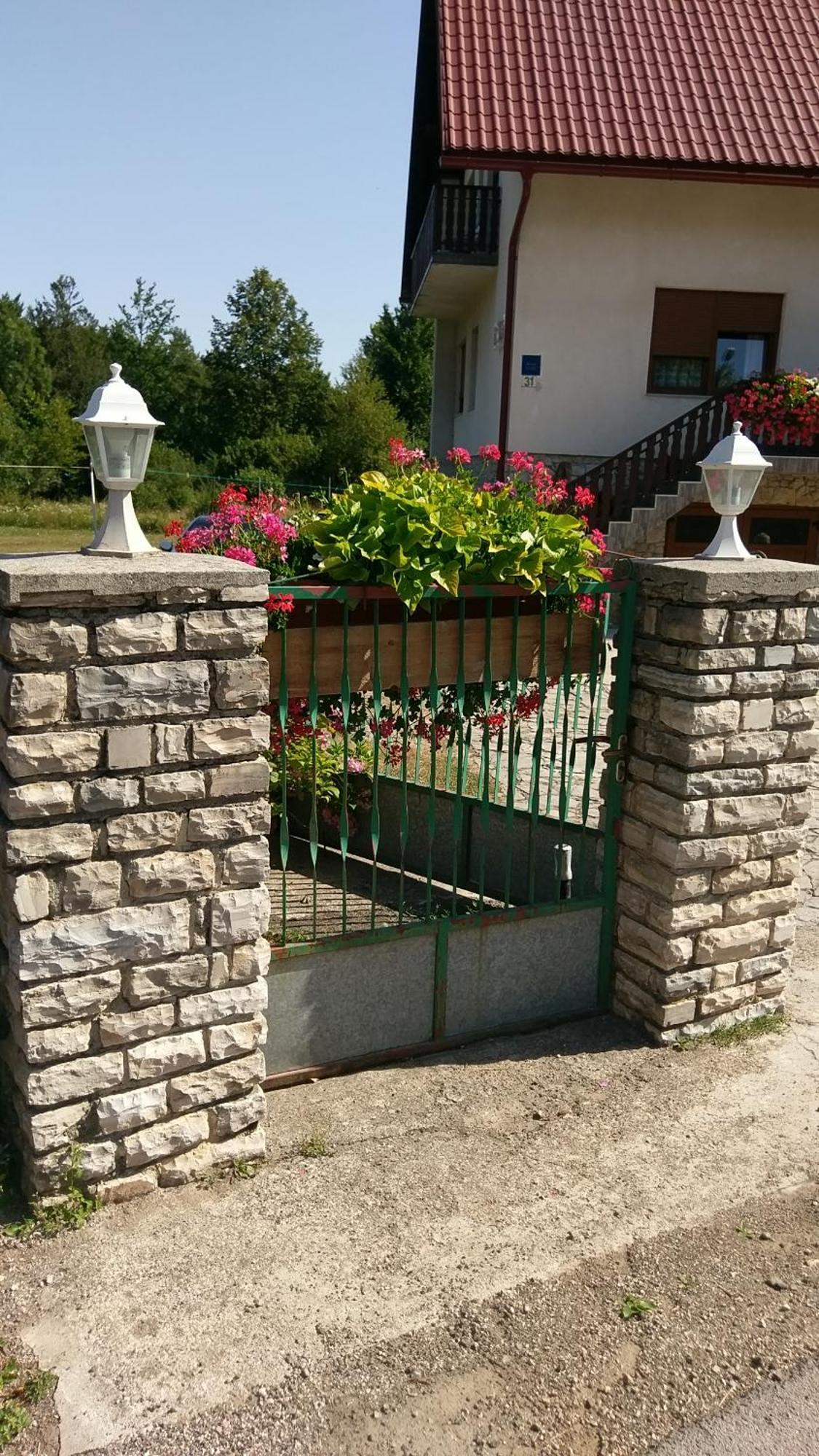 Hotel Plitvice House Milan Jezerce Exterior foto